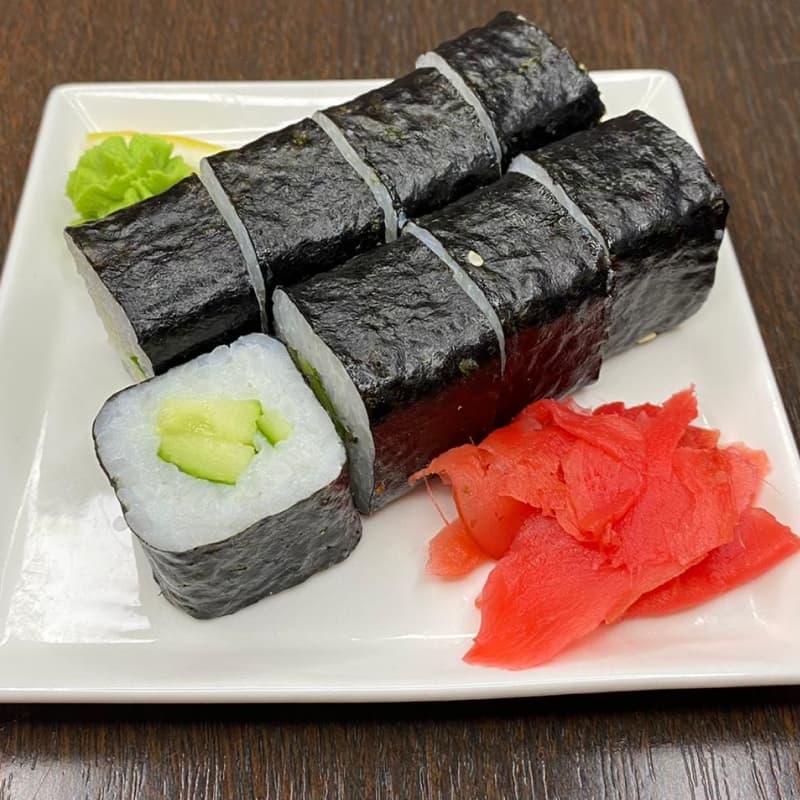 Маки с авокадо